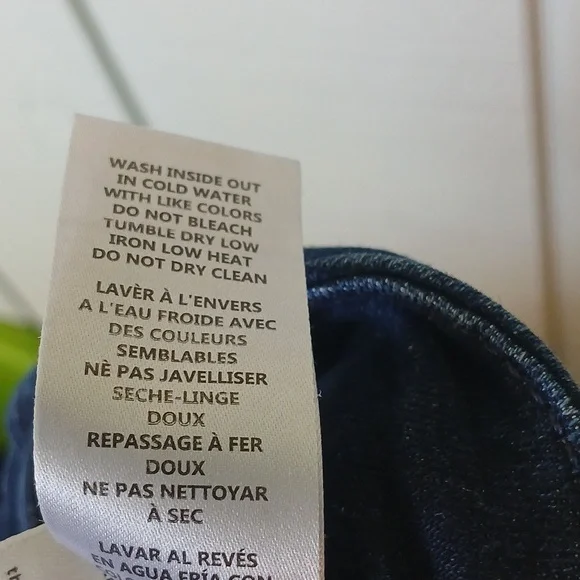 Good American Good Legs Classic Skinny Jeans Size 6/28 - Picture 10 of 10